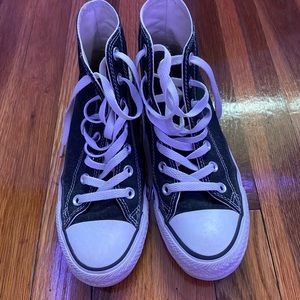 Black high top converse